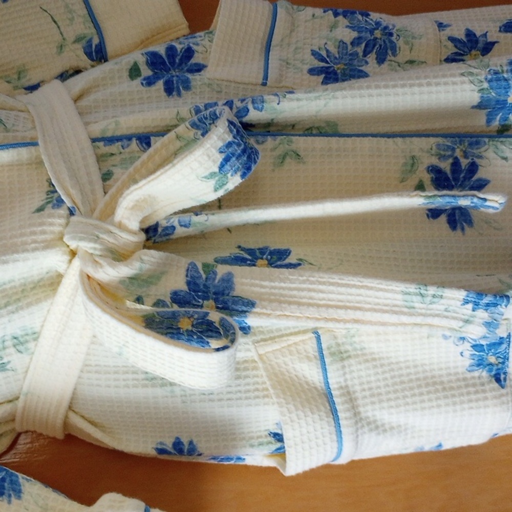 Waffle Weave Bath Robe Yellow and Blue M - Picture 8 of 13